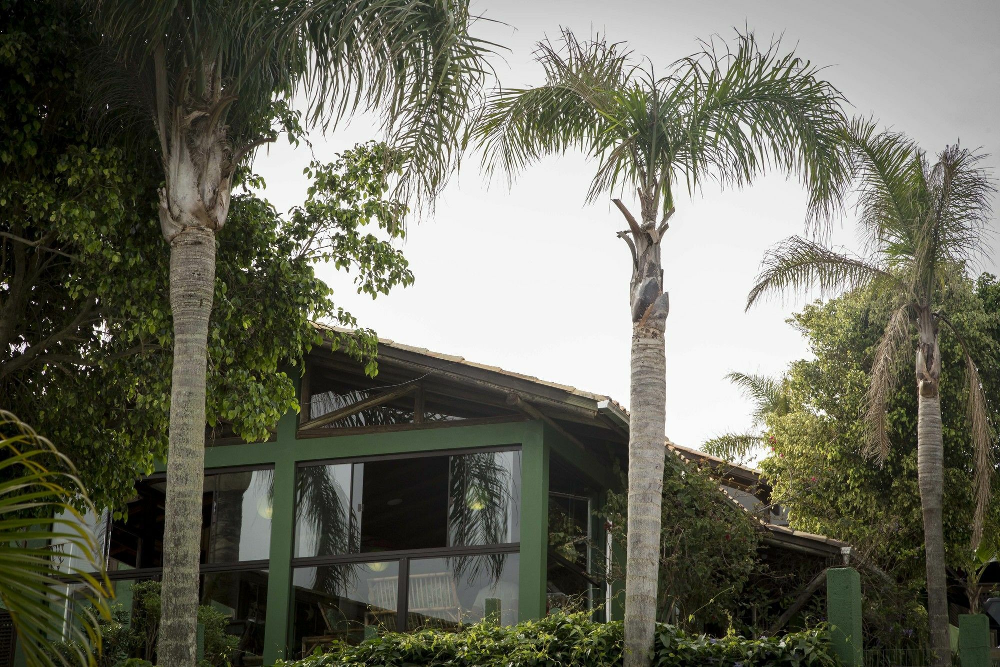 Pousada Vale Verde Bungalows - Praia Do Rosa - Sc Exterior foto